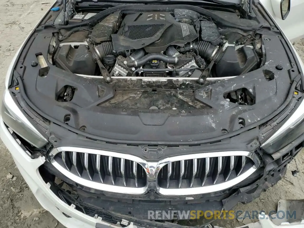 11 Photograph of a damaged car WBAFY4C57KBX29392 BMW 8 SERIES 2019