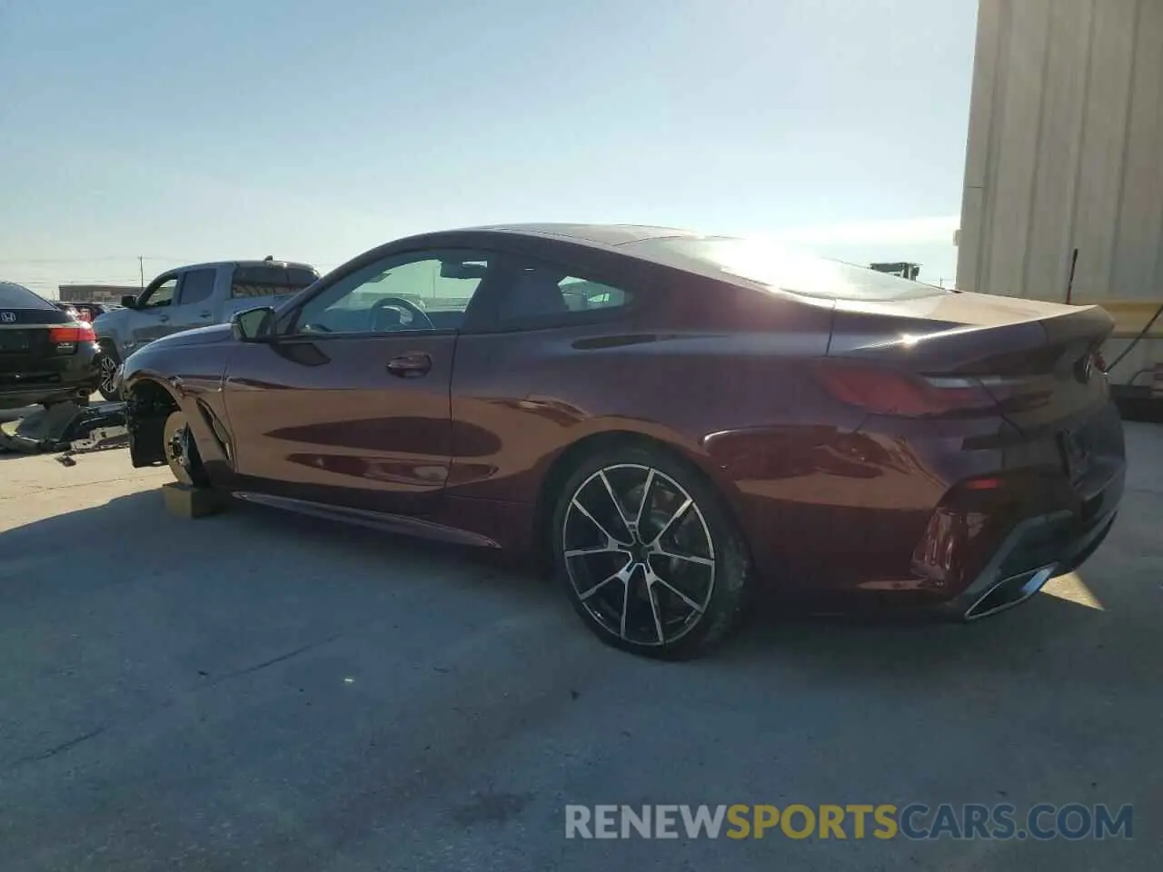 2 Photograph of a damaged car WBAAE2C05LCD13691 BMW 8 SERIES 2020