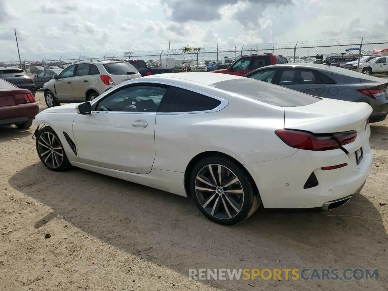 2 Photograph of a damaged car WBAAE2C0XLCE05217 BMW 8 SERIES 2020