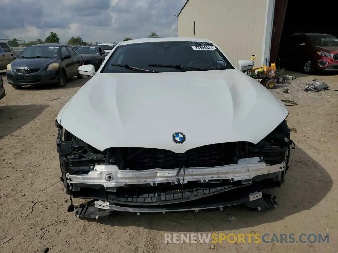 5 Photograph of a damaged car WBAAE2C0XLCE05217 BMW 8 SERIES 2020