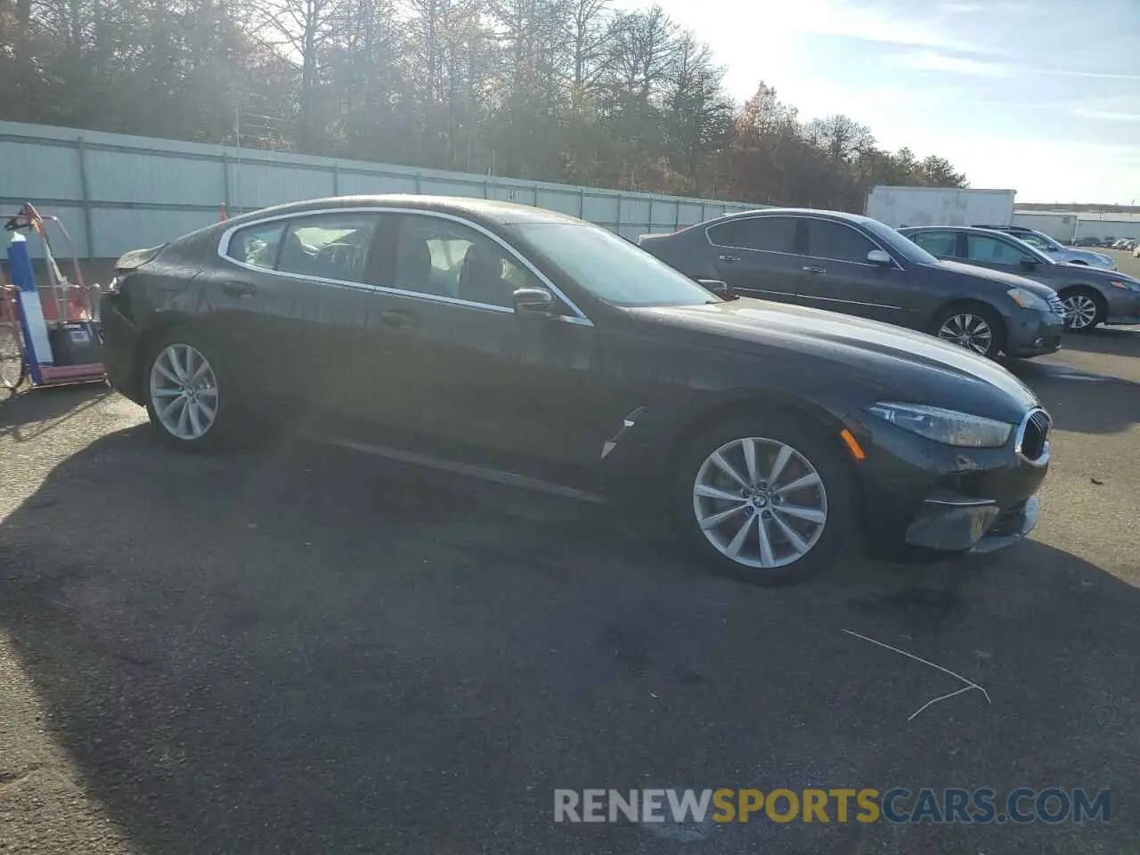4 Photograph of a damaged car WBAGV4C03LCD88931 BMW 8 SERIES 2020