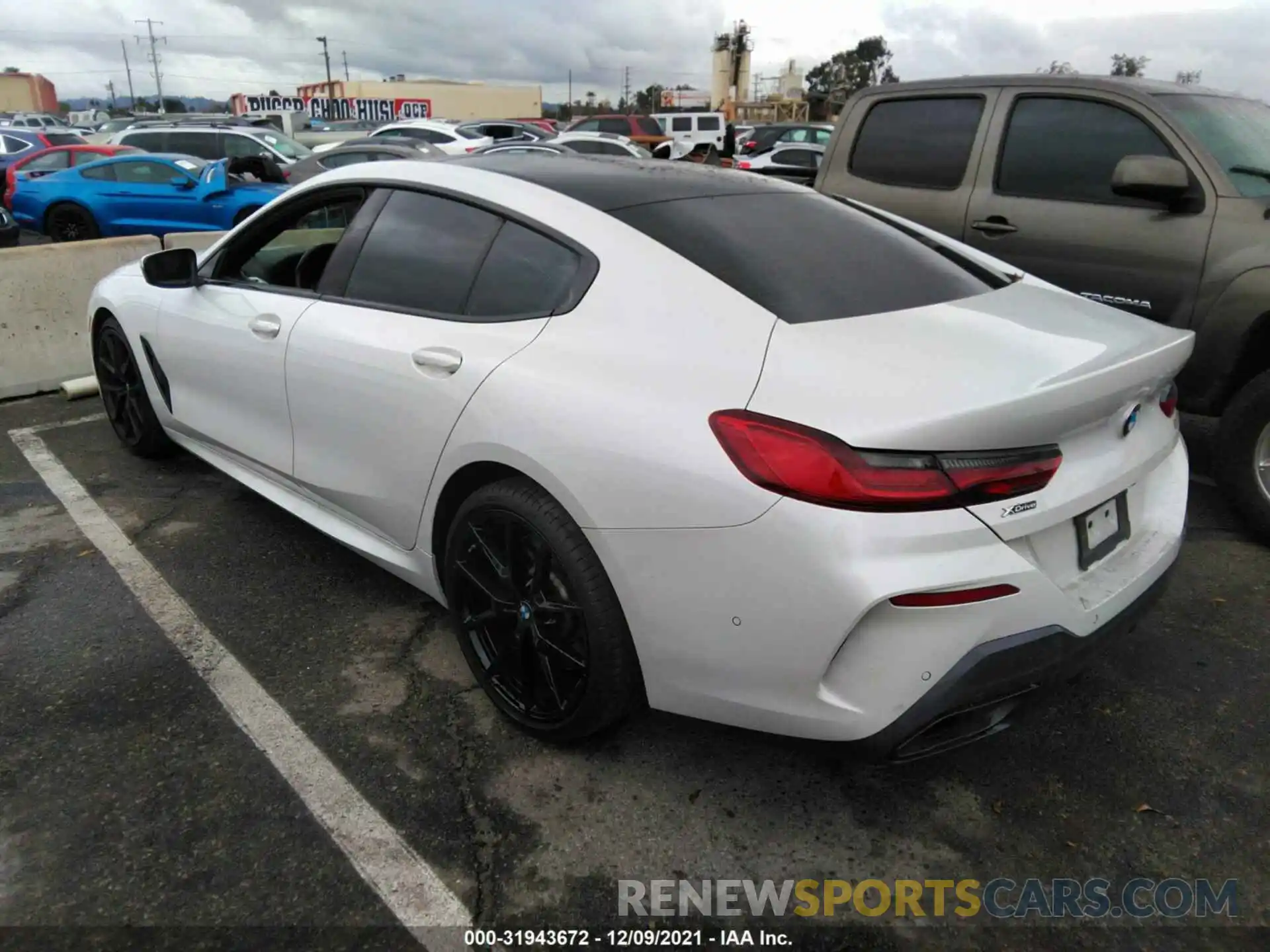 3 Photograph of a damaged car WBAGV4C09LBP46584 BMW 8 SERIES 2020