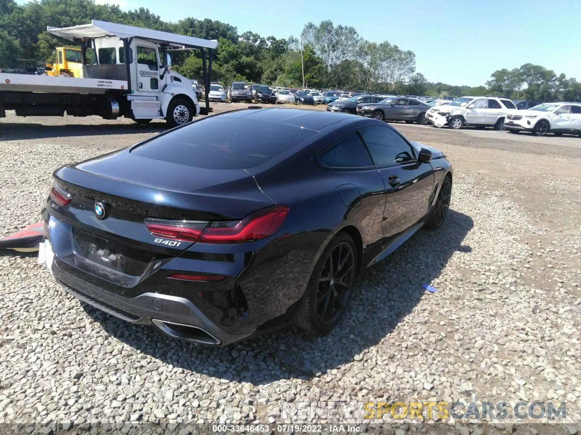 4 Photograph of a damaged car WBAAE4C06MCF42636 BMW 8 SERIES 2021