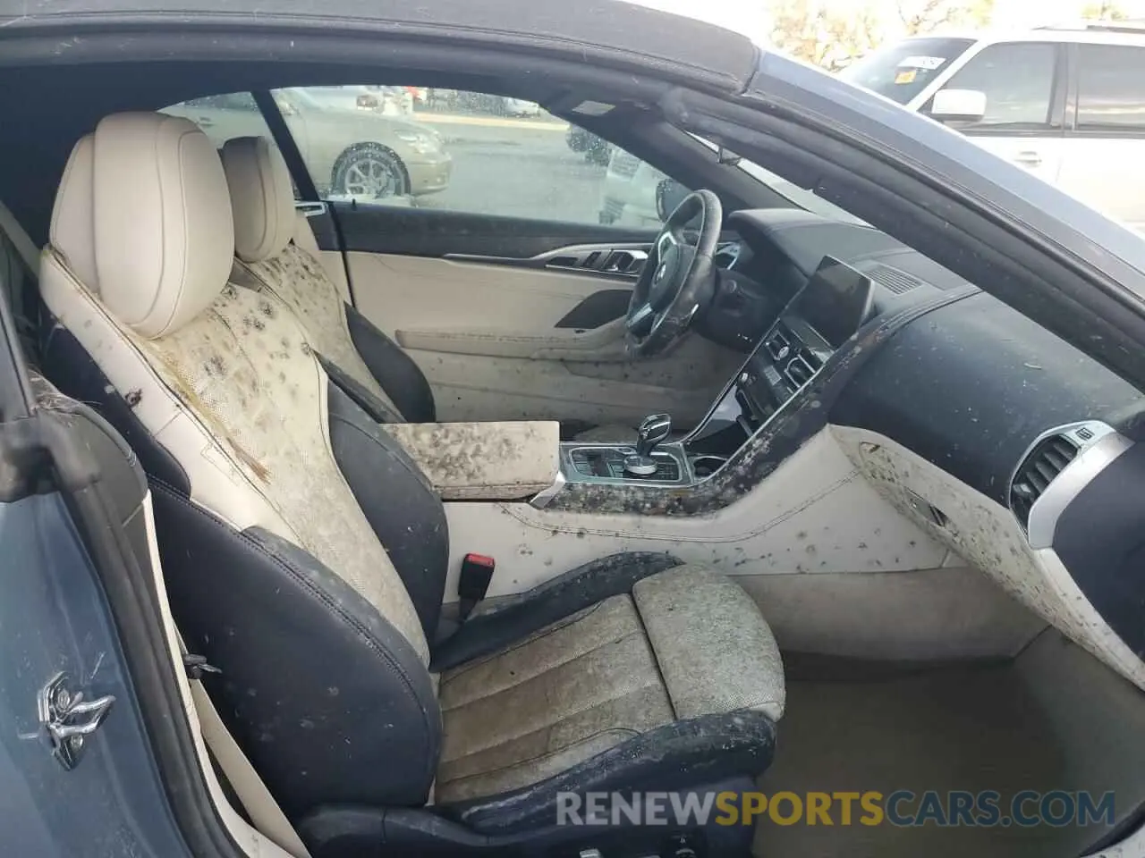 10 Photograph of a damaged car WBADZ2C00MCG13061 BMW 8 SERIES 2021