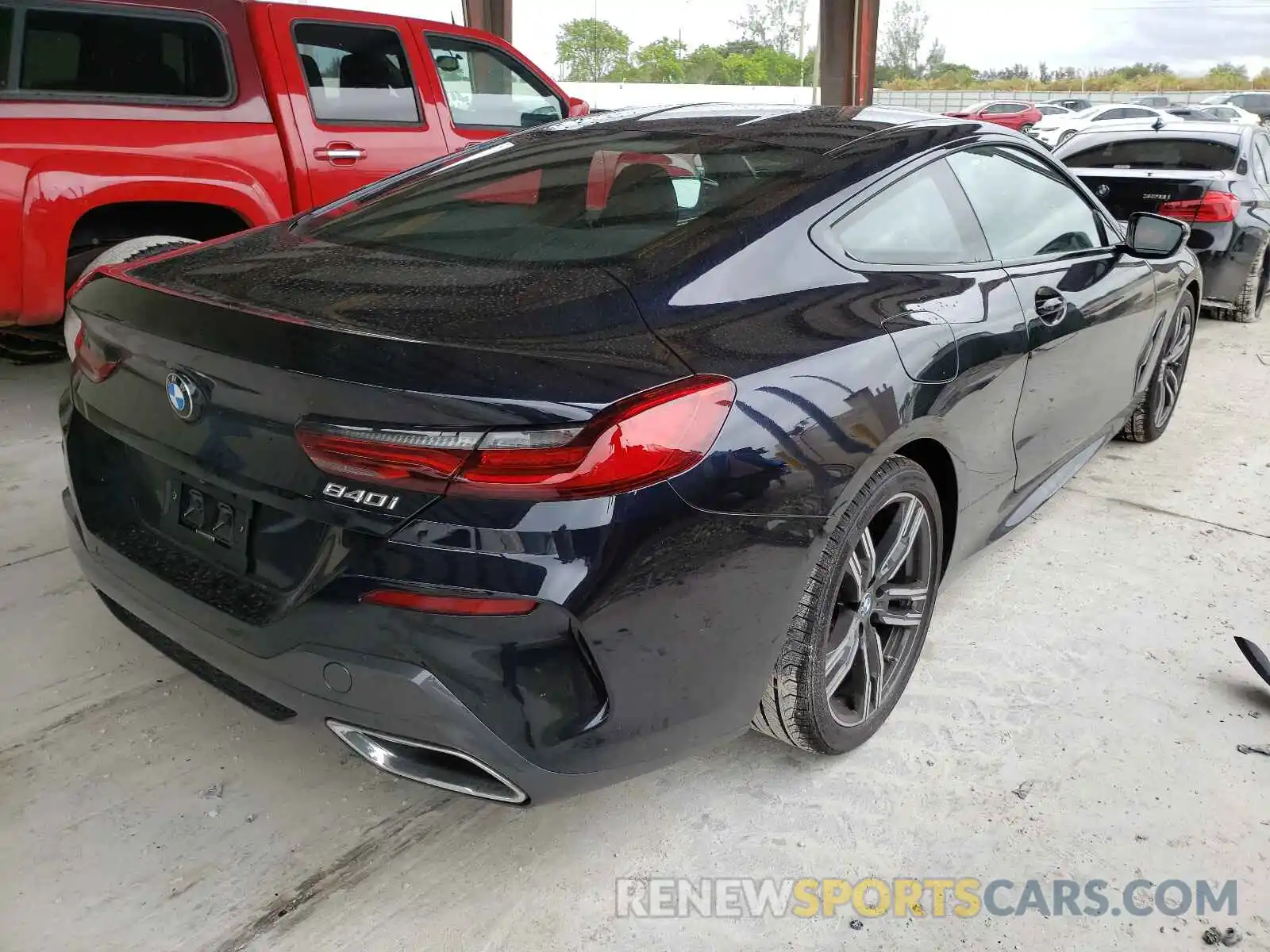 4 Photograph of a damaged car WBAAE2C08NCH18513 BMW 8 SERIES 2022