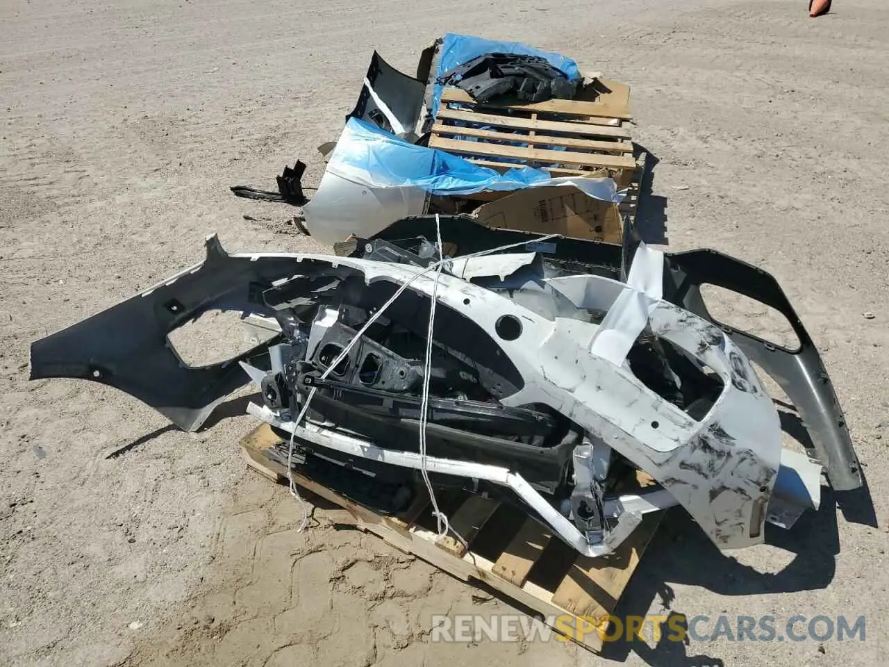 12 Photograph of a damaged car WBAAE4C0XNCJ54498 BMW 8 SERIES 2022