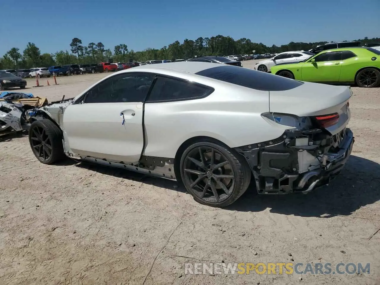 2 Photograph of a damaged car WBAAE4C0XNCJ54498 BMW 8 SERIES 2022