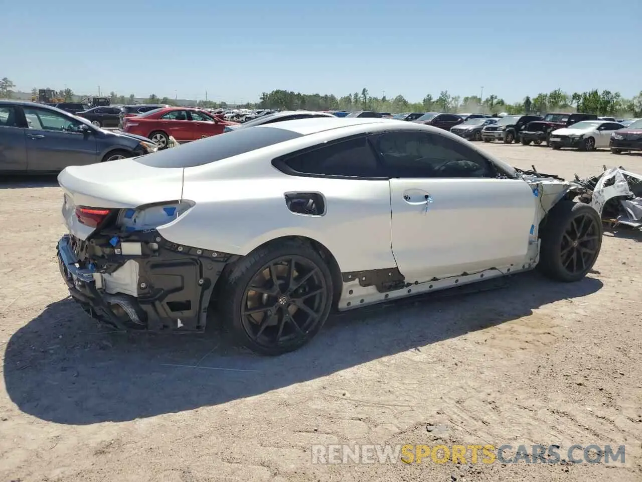 3 Photograph of a damaged car WBAAE4C0XNCJ54498 BMW 8 SERIES 2022