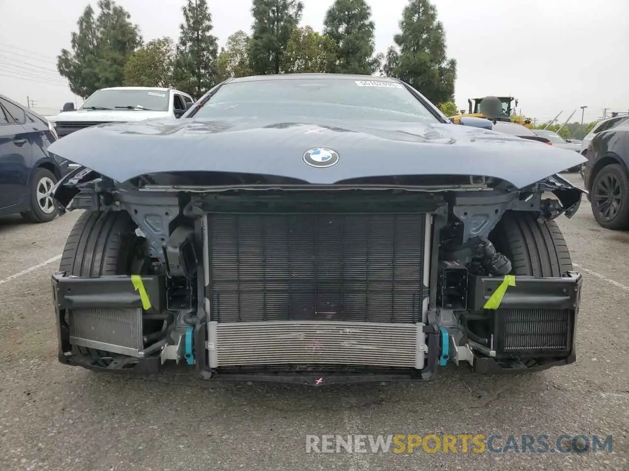 5 Photograph of a damaged car WBAGV2C09NCH74342 BMW 8 SERIES 2022
