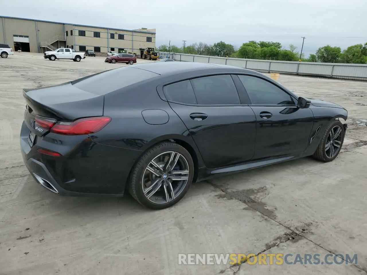 3 Photograph of a damaged car WBAGV4C01NCH18603 BMW 8 SERIES 2022