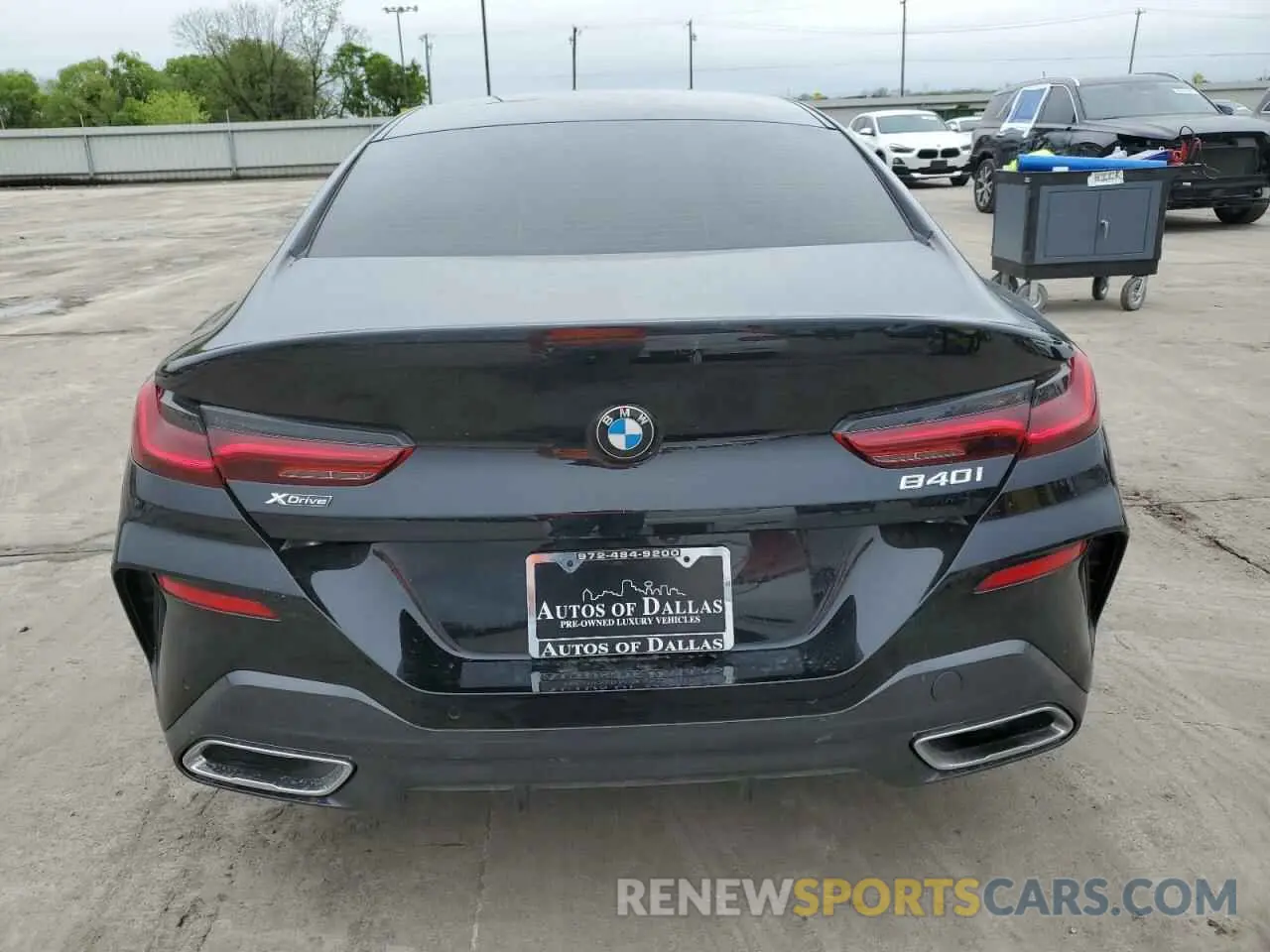 6 Photograph of a damaged car WBAGV4C01NCH18603 BMW 8 SERIES 2022