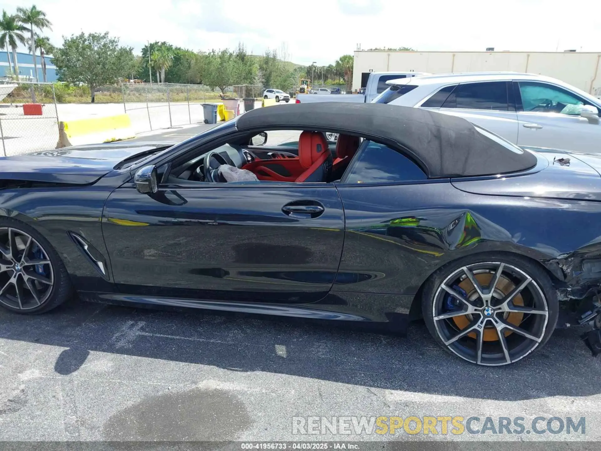 14 Photograph of a damaged car WBADZ2C04LCE13928 BMW 840I 2020