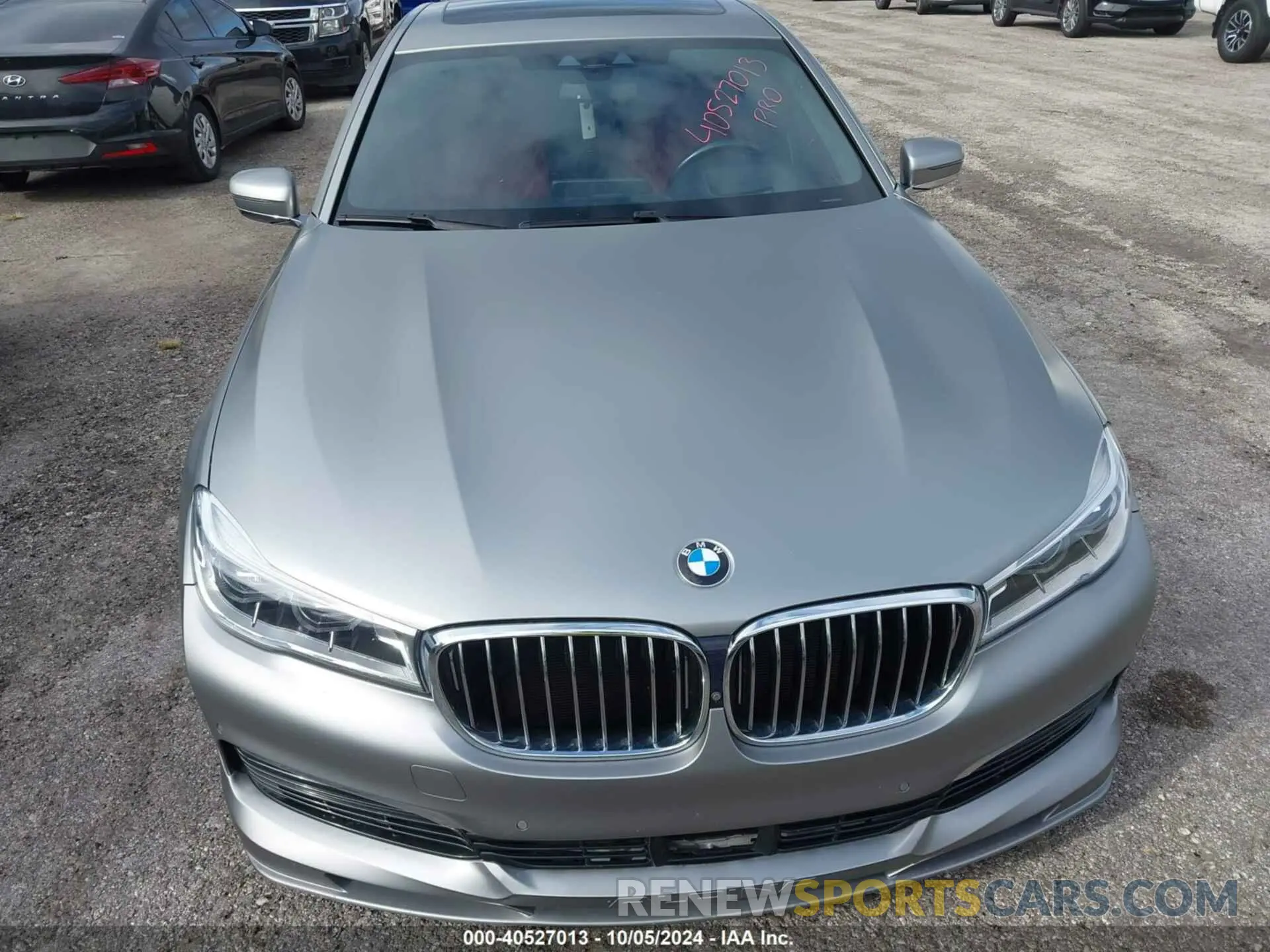 12 Photograph of a damaged car WBA7F2C15KB242459 BMW ALPINA B7 2019