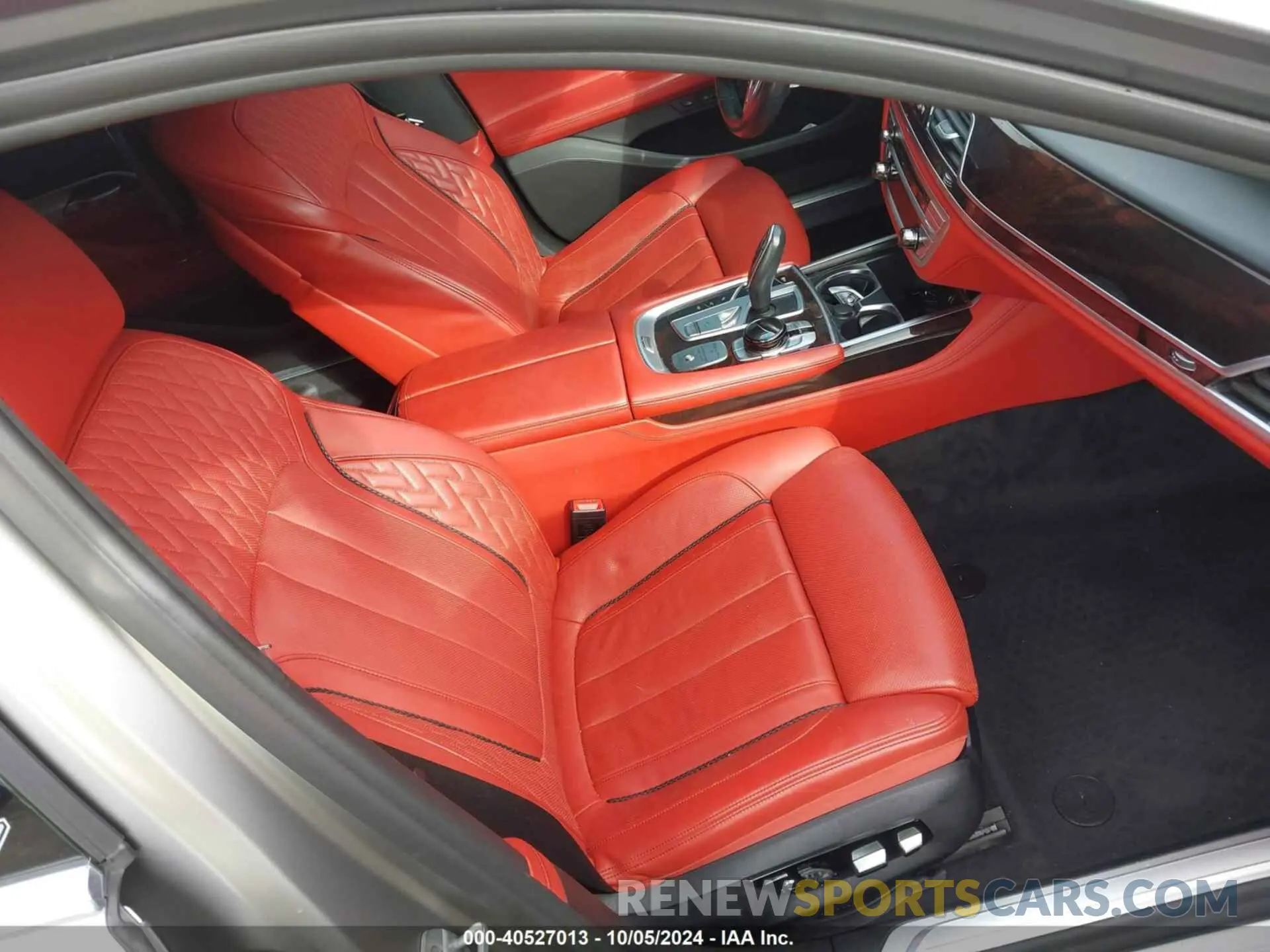 5 Photograph of a damaged car WBA7F2C15KB242459 BMW ALPINA B7 2019