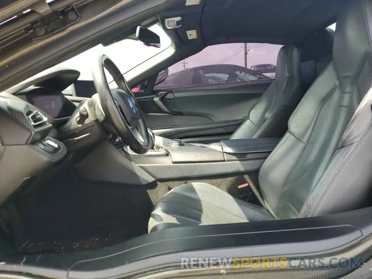 7 Photograph of a damaged car WBY2Z6C57KVG98025 BMW I SERIES 2019