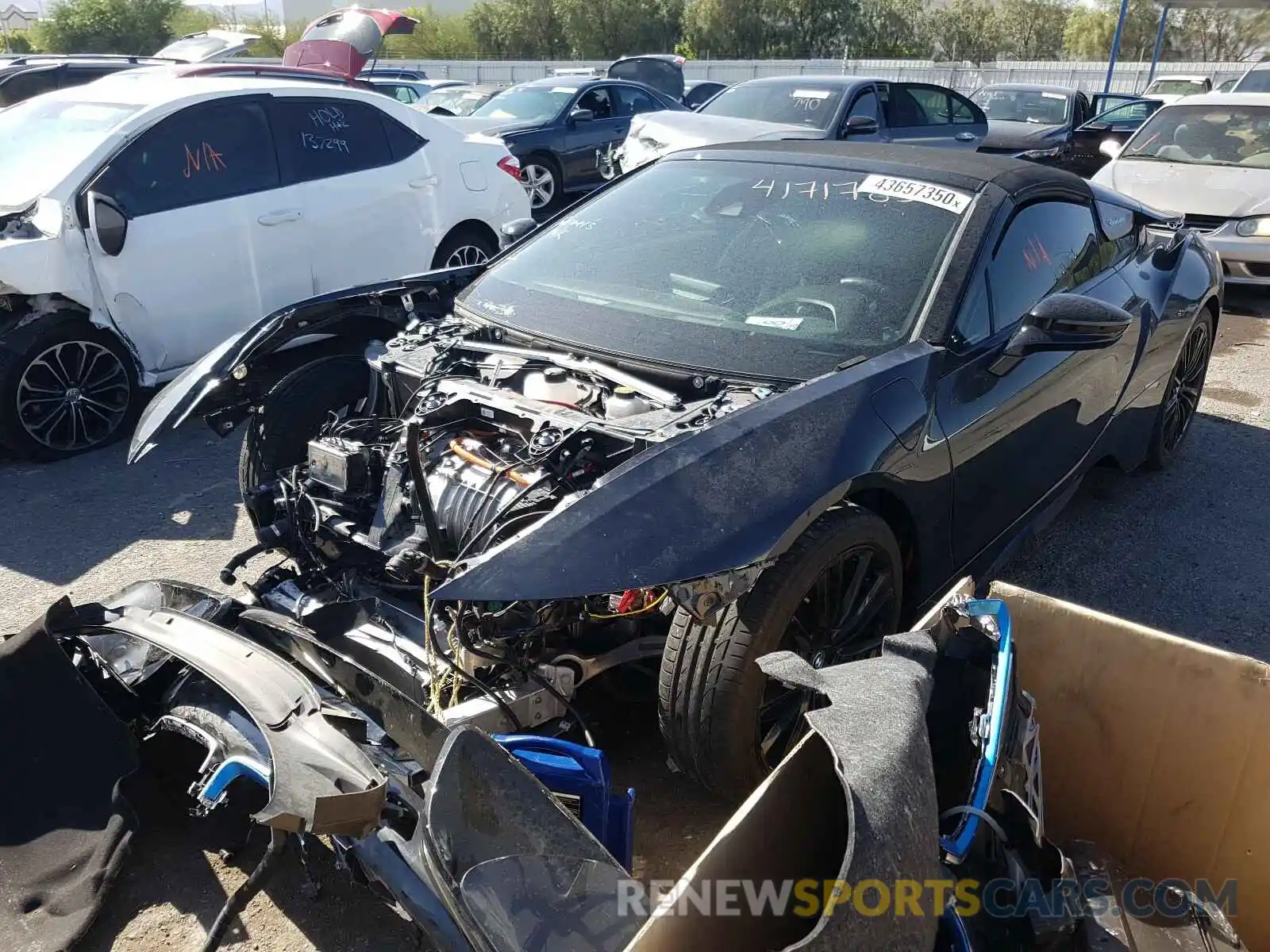 2 Photograph of a damaged car WBY2Z6C59KVG98107 BMW I SERIES 2019