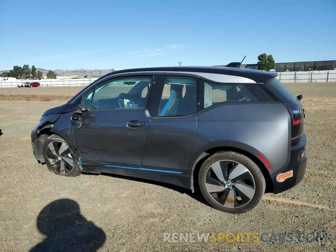 2 Photograph of a damaged car WBY8P2C51K7E47921 BMW I SERIES 2019
