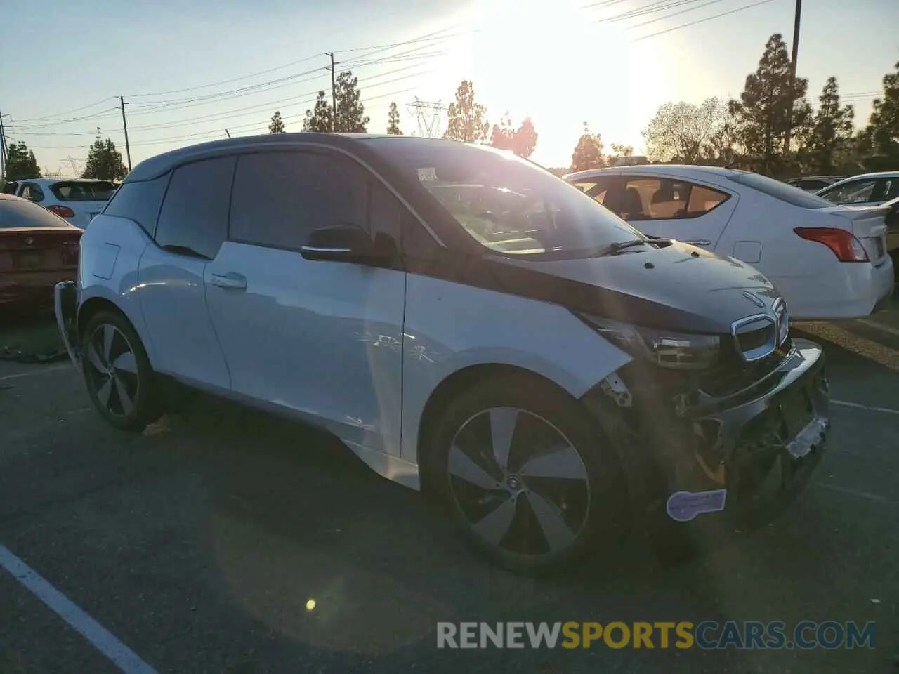 4 Photograph of a damaged car WBY8P2C55KVE41549 BMW I SERIES 2019