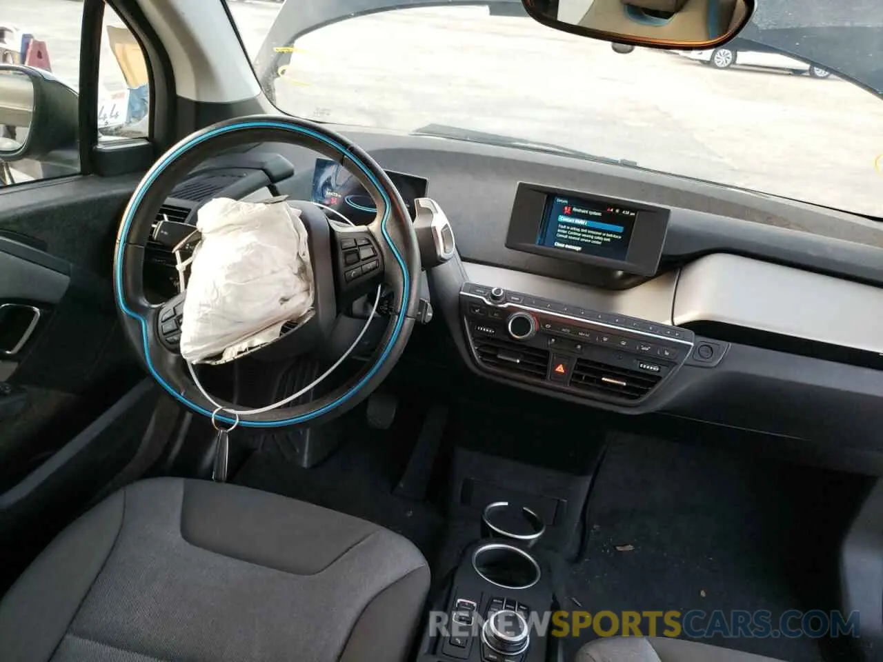 8 Photograph of a damaged car WBY8P2C56K7E87976 BMW I SERIES 2019