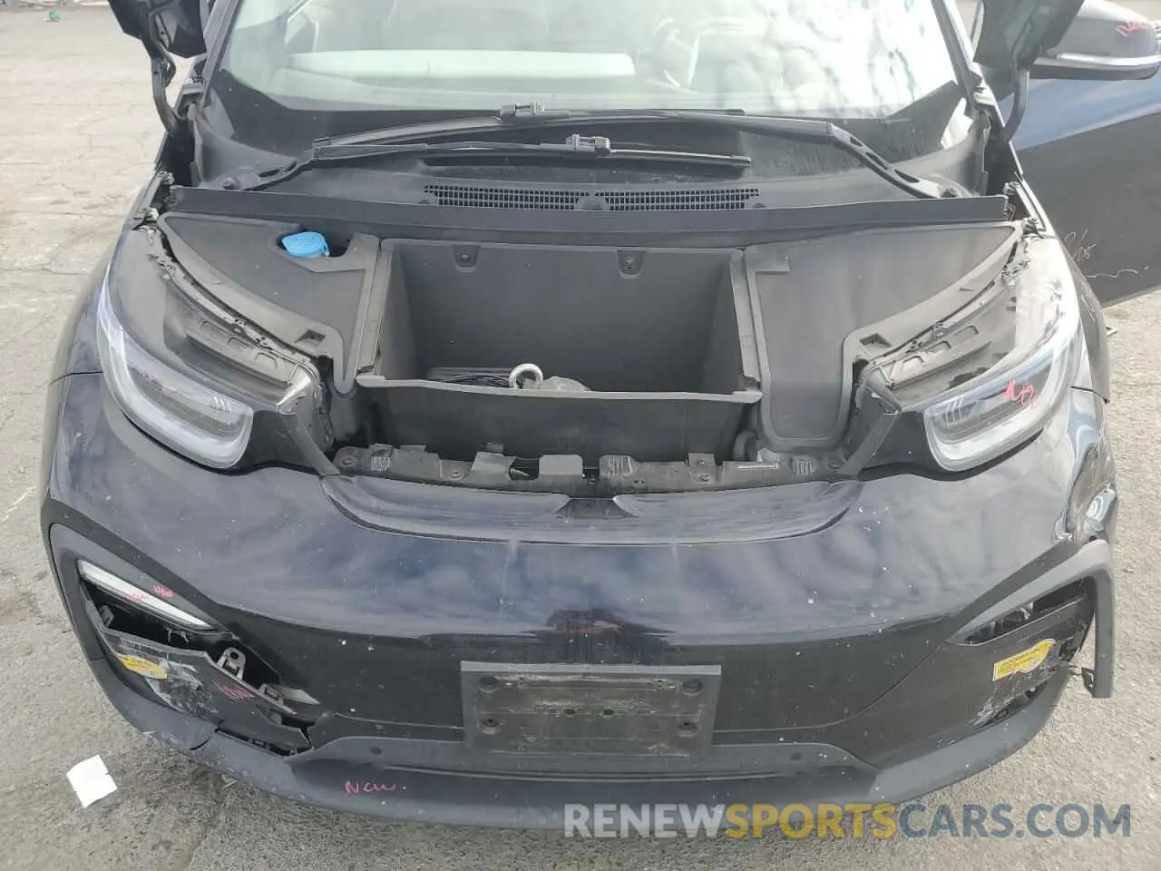 11 Photograph of a damaged car WBY8P2C58K7D27842 BMW I SERIES 2019