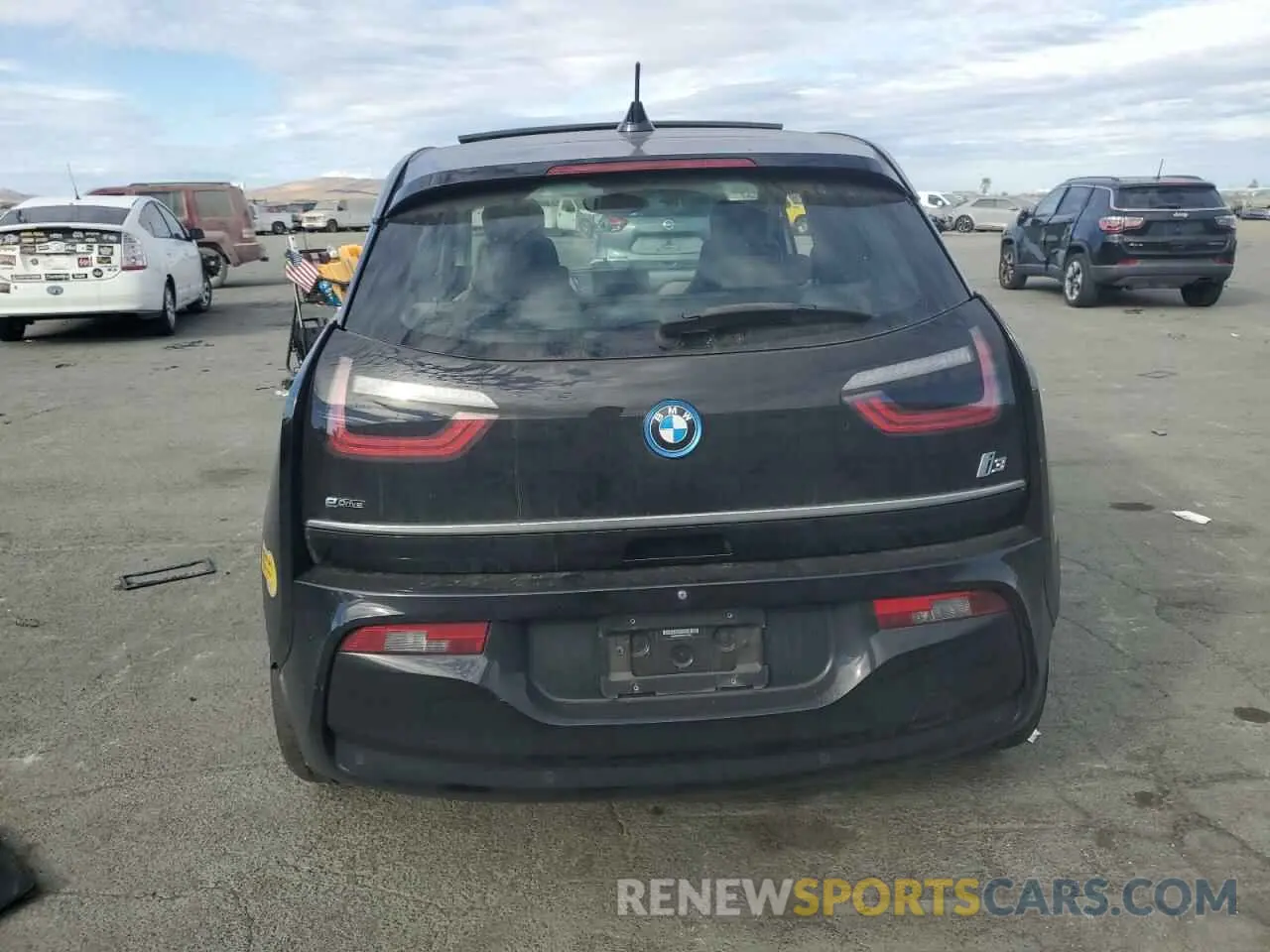 6 Photograph of a damaged car WBY8P2C58K7D27842 BMW I SERIES 2019