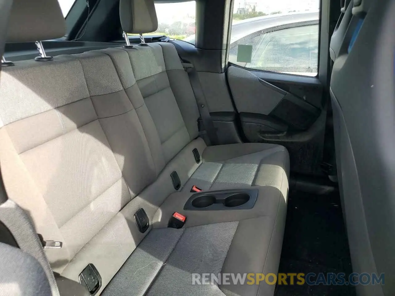 11 Photograph of a damaged car WBY8P4C55K7E23780 BMW I SERIES 2019