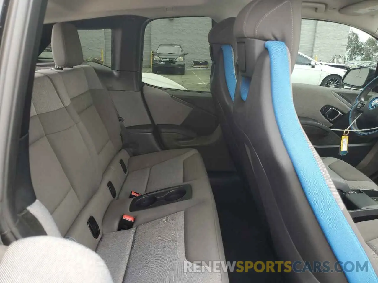10 Photograph of a damaged car WBY8P4C57K7E79770 BMW I SERIES 2019