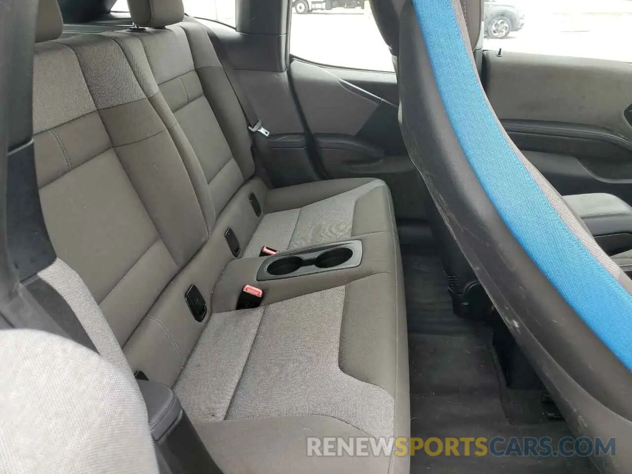 10 Photograph of a damaged car WBY8P6C58K7D36595 BMW I SERIES 2019