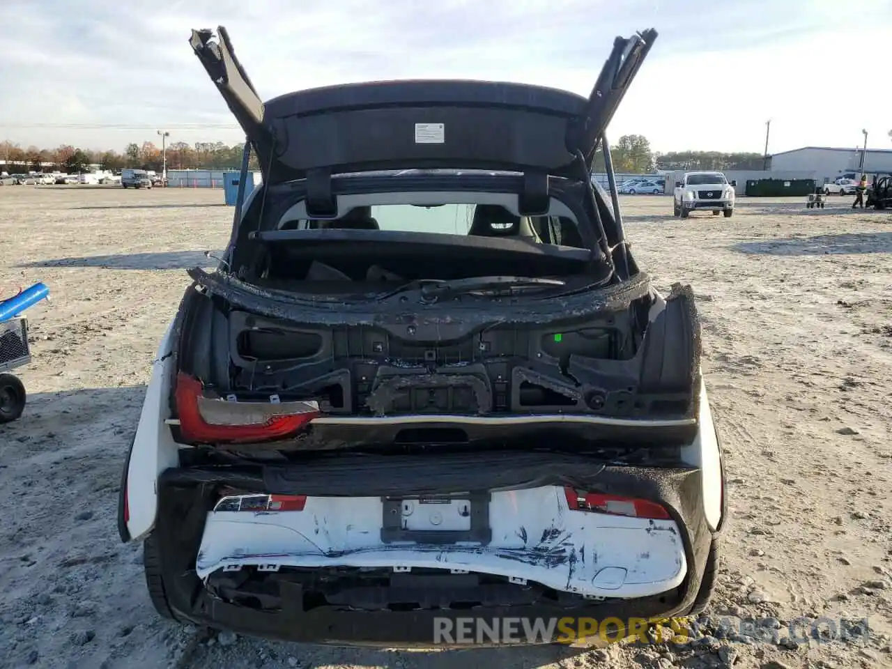 6 Photograph of a damaged car WBY8P8C54K7D50201 BMW I SERIES 2019