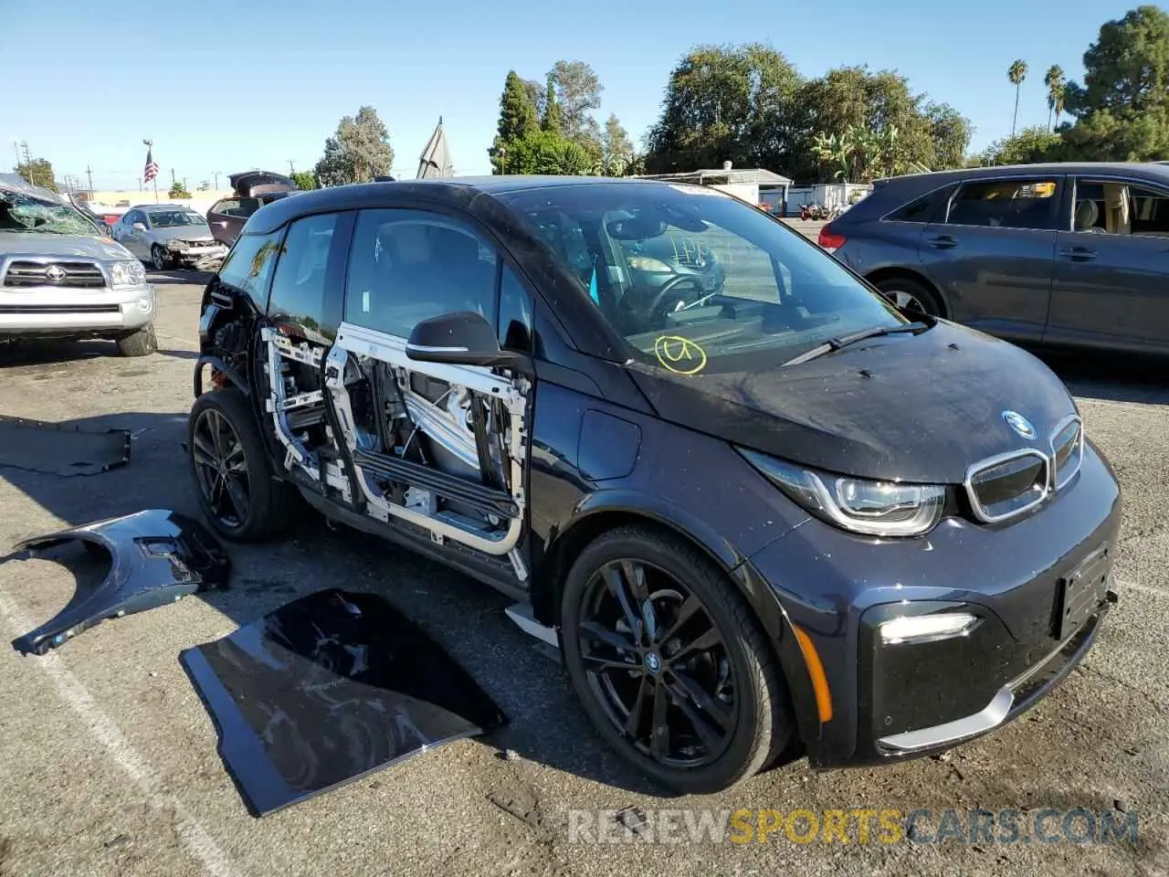 1 Photograph of a damaged car WBY8P8C09L7G38060 BMW I SERIES 2020