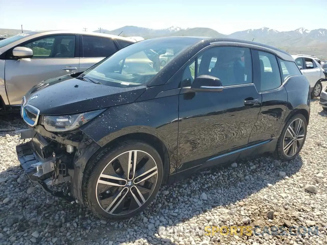 1 Photograph of a damaged car WBY8P4C04M7H33393 BMW I SERIES 2021