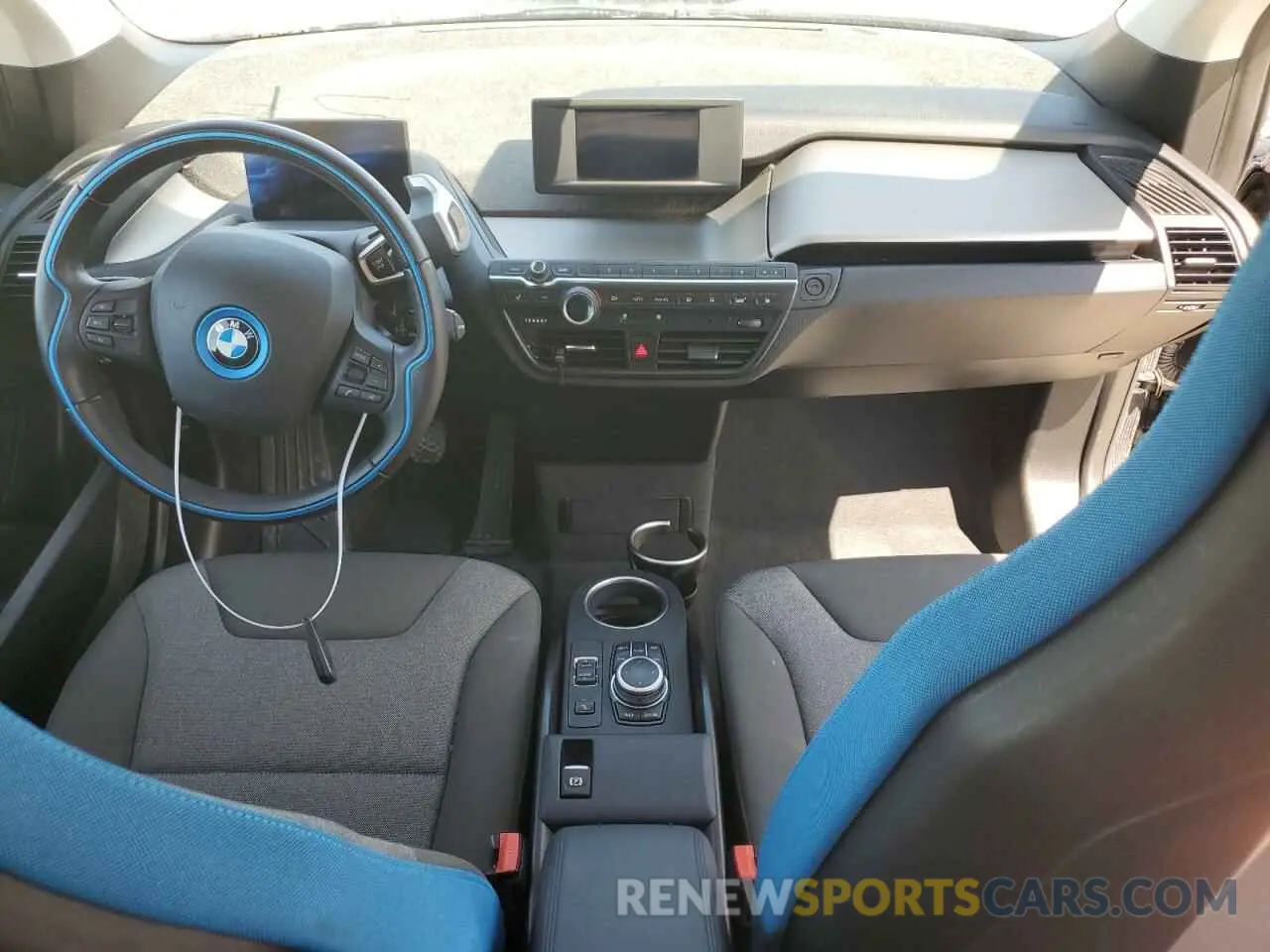 8 Photograph of a damaged car WBY8P4C04M7H33393 BMW I SERIES 2021
