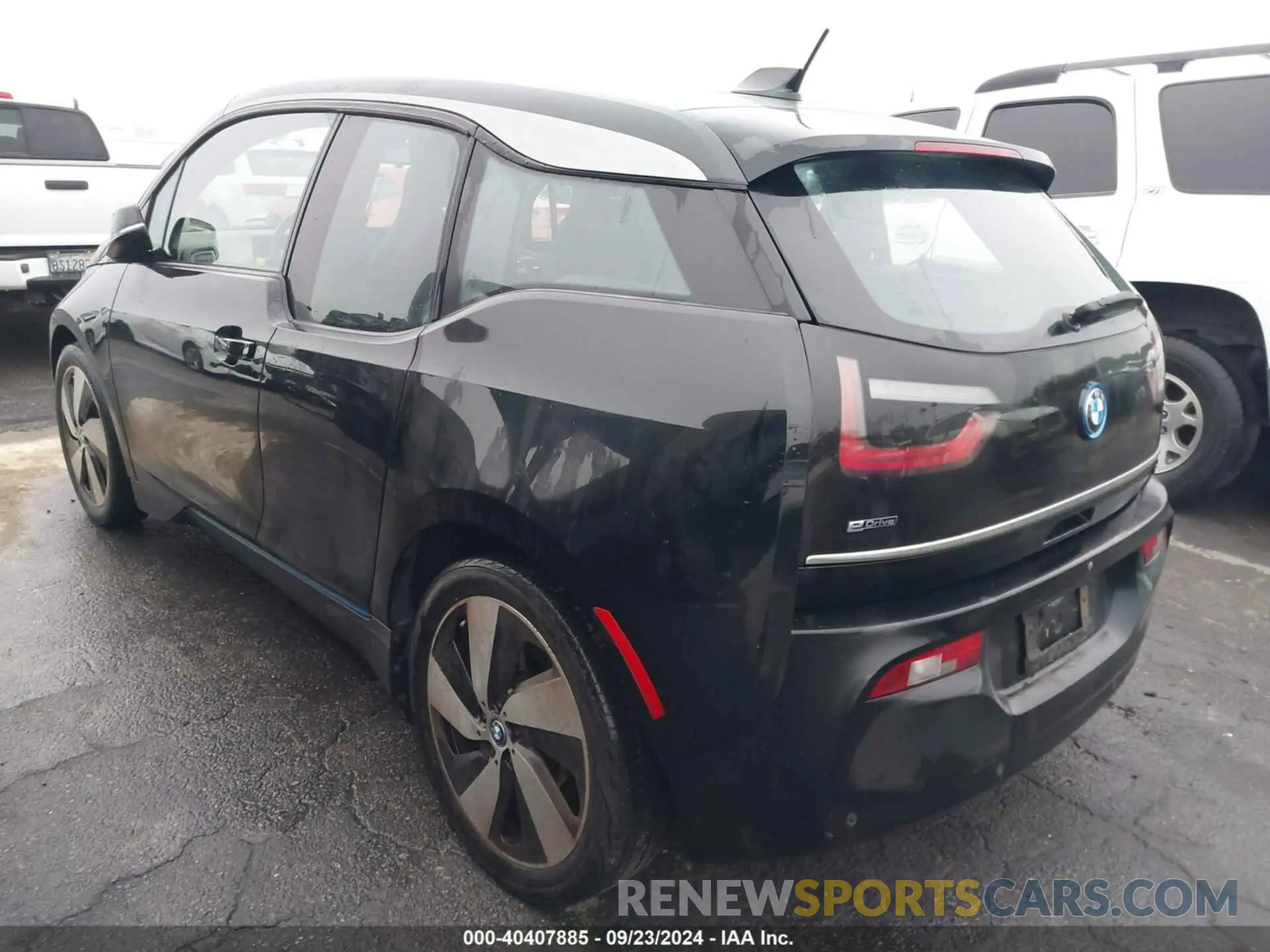 3 Photograph of a damaged car WBY8P2C51K7D39590 BMW I3 2019