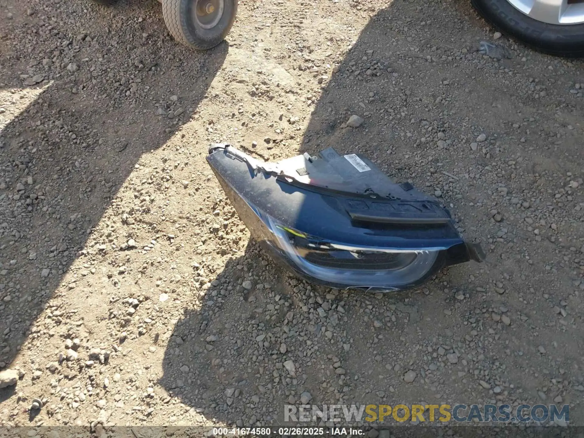 12 Photograph of a damaged car WBY8P2C55K7E07633 BMW I3 2019