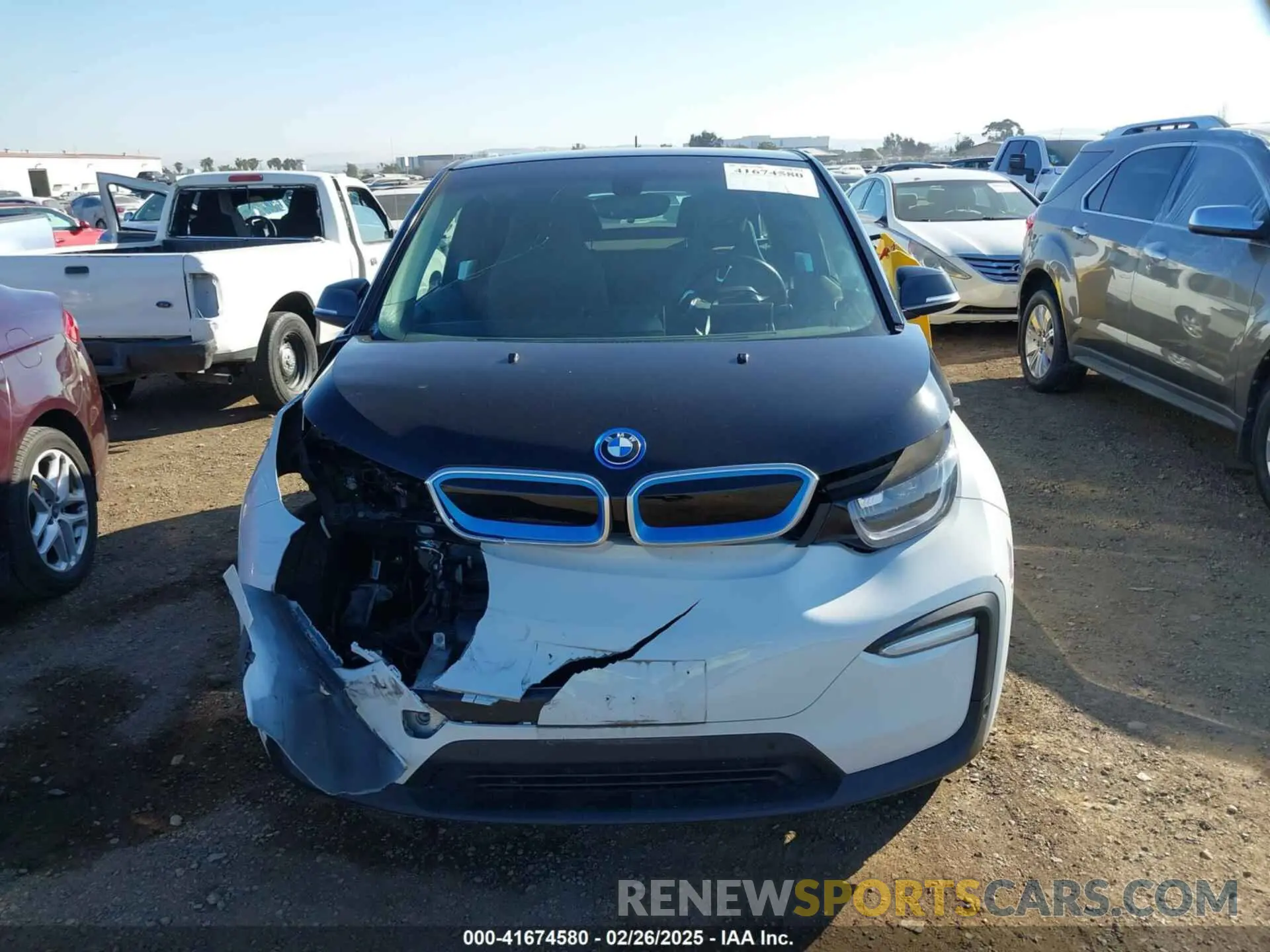 13 Photograph of a damaged car WBY8P2C55K7E07633 BMW I3 2019