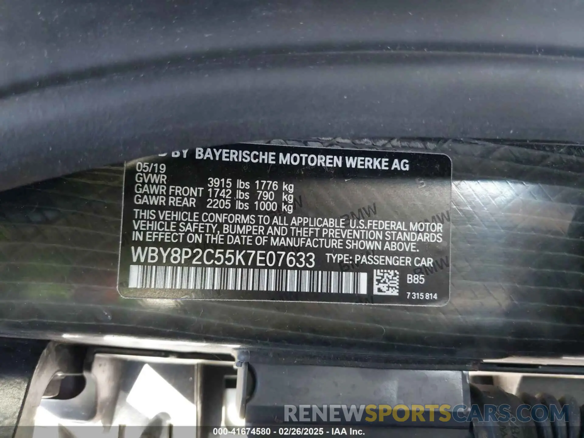 9 Photograph of a damaged car WBY8P2C55K7E07633 BMW I3 2019