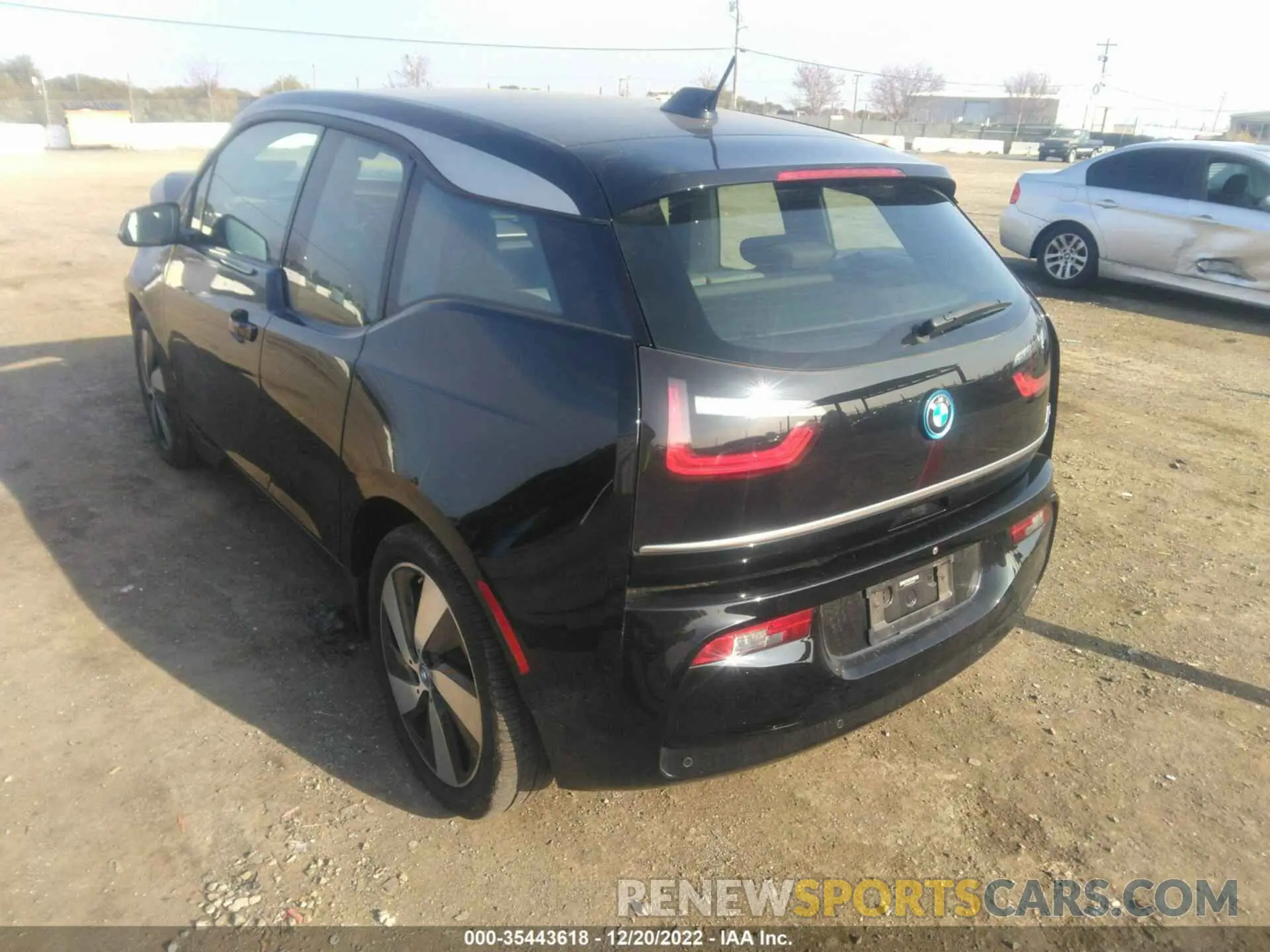 3 Photograph of a damaged car WBY8P4C54K7E56575 BMW I3 2019