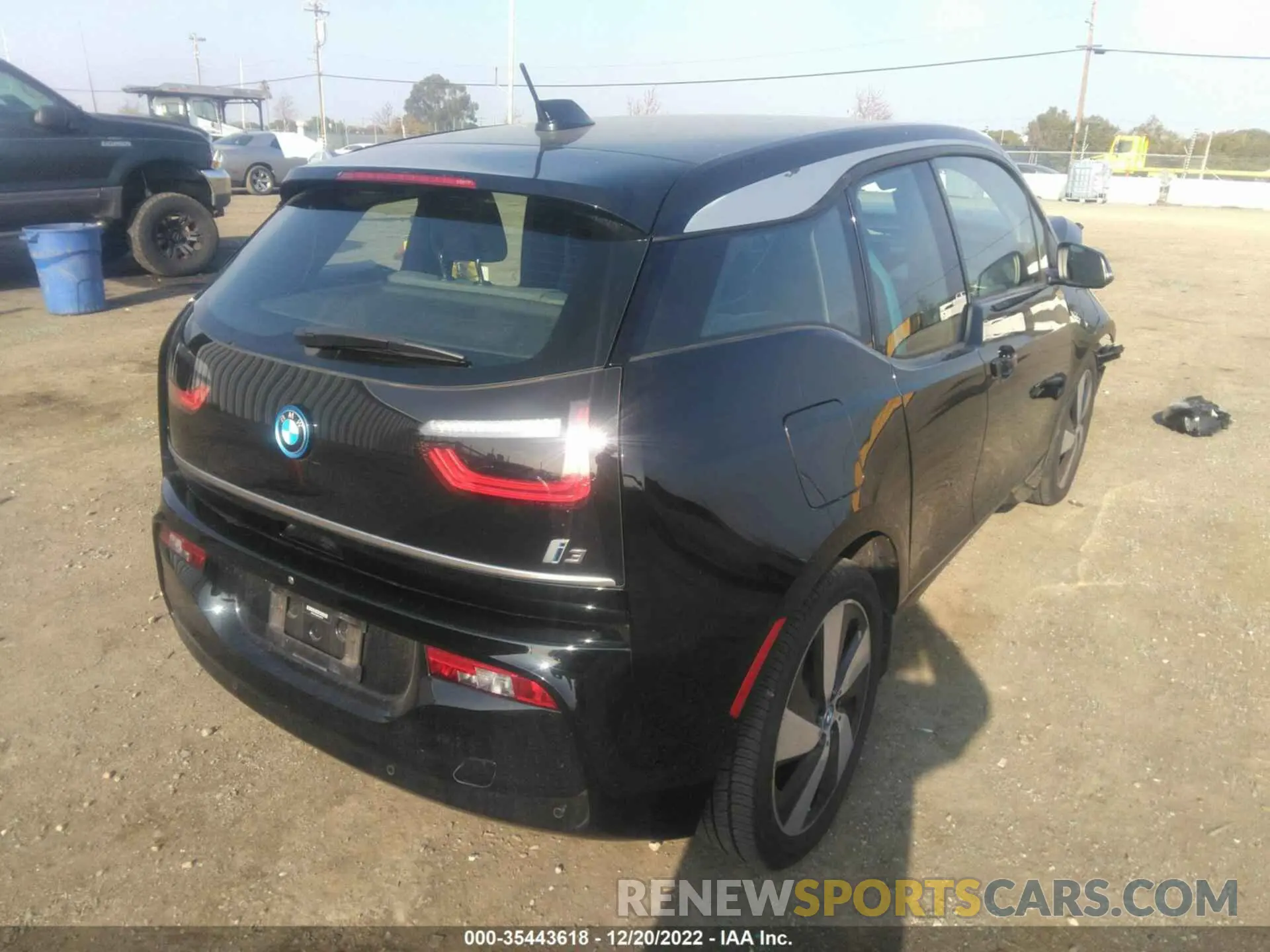 4 Photograph of a damaged car WBY8P4C54K7E56575 BMW I3 2019