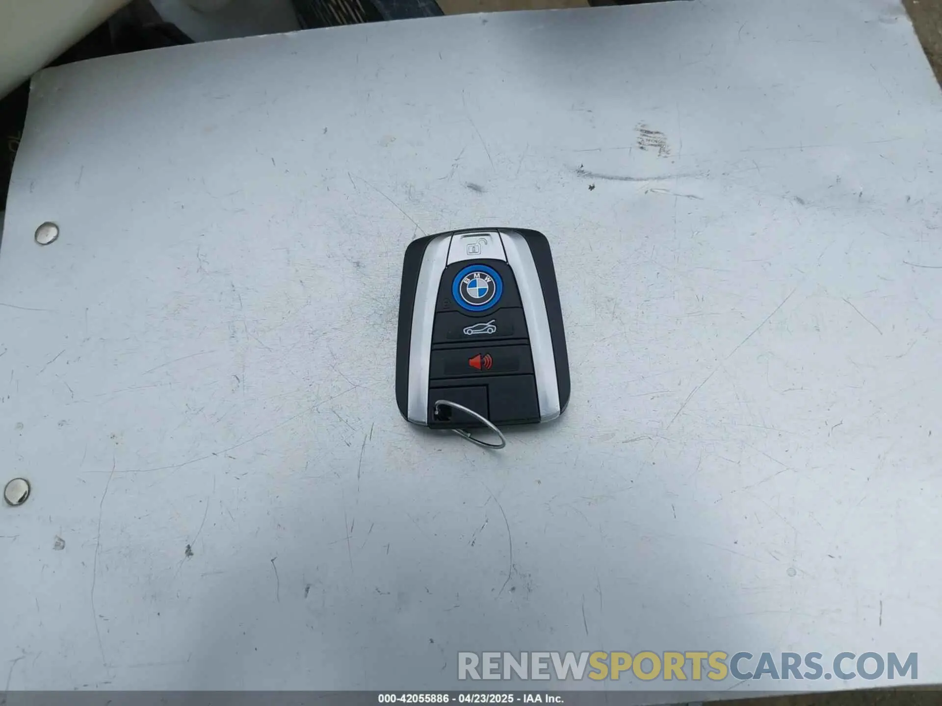 11 Photograph of a damaged car WBY8P4C54K7E83372 BMW I3 2019