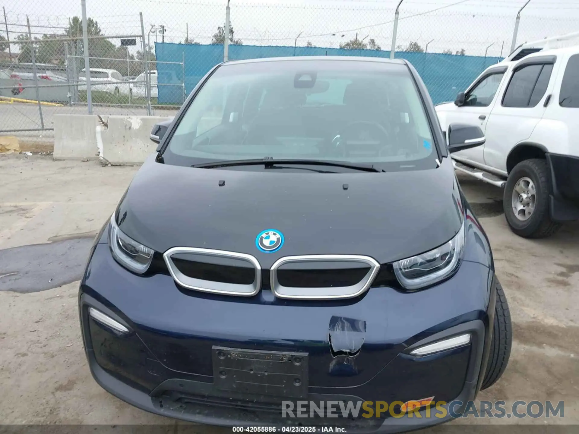 12 Photograph of a damaged car WBY8P4C54K7E83372 BMW I3 2019