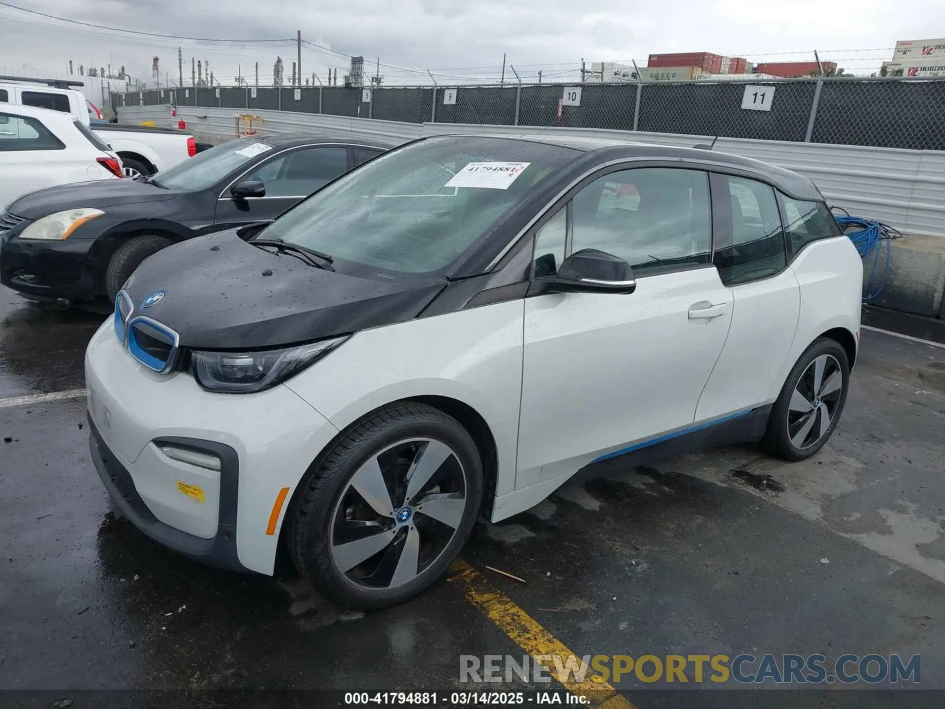 2 Photograph of a damaged car WBY8P4C58K7E53825 BMW I3 2019