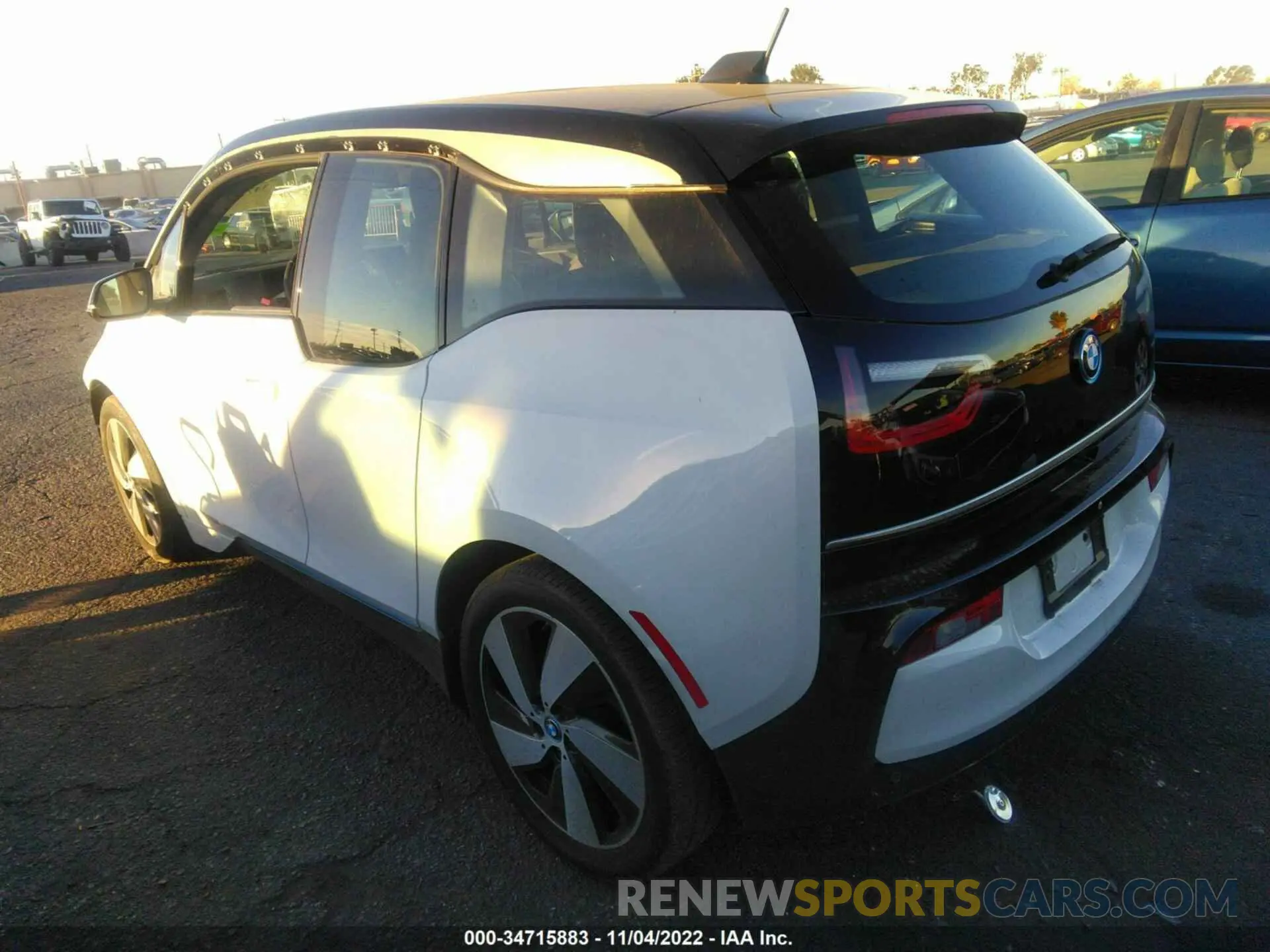 3 Photograph of a damaged car WBY8P4C59K7E54806 BMW I3 2019