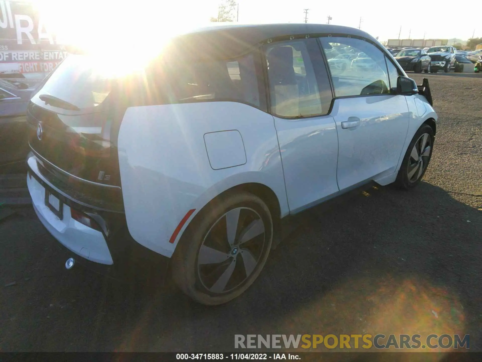 4 Photograph of a damaged car WBY8P4C59K7E54806 BMW I3 2019