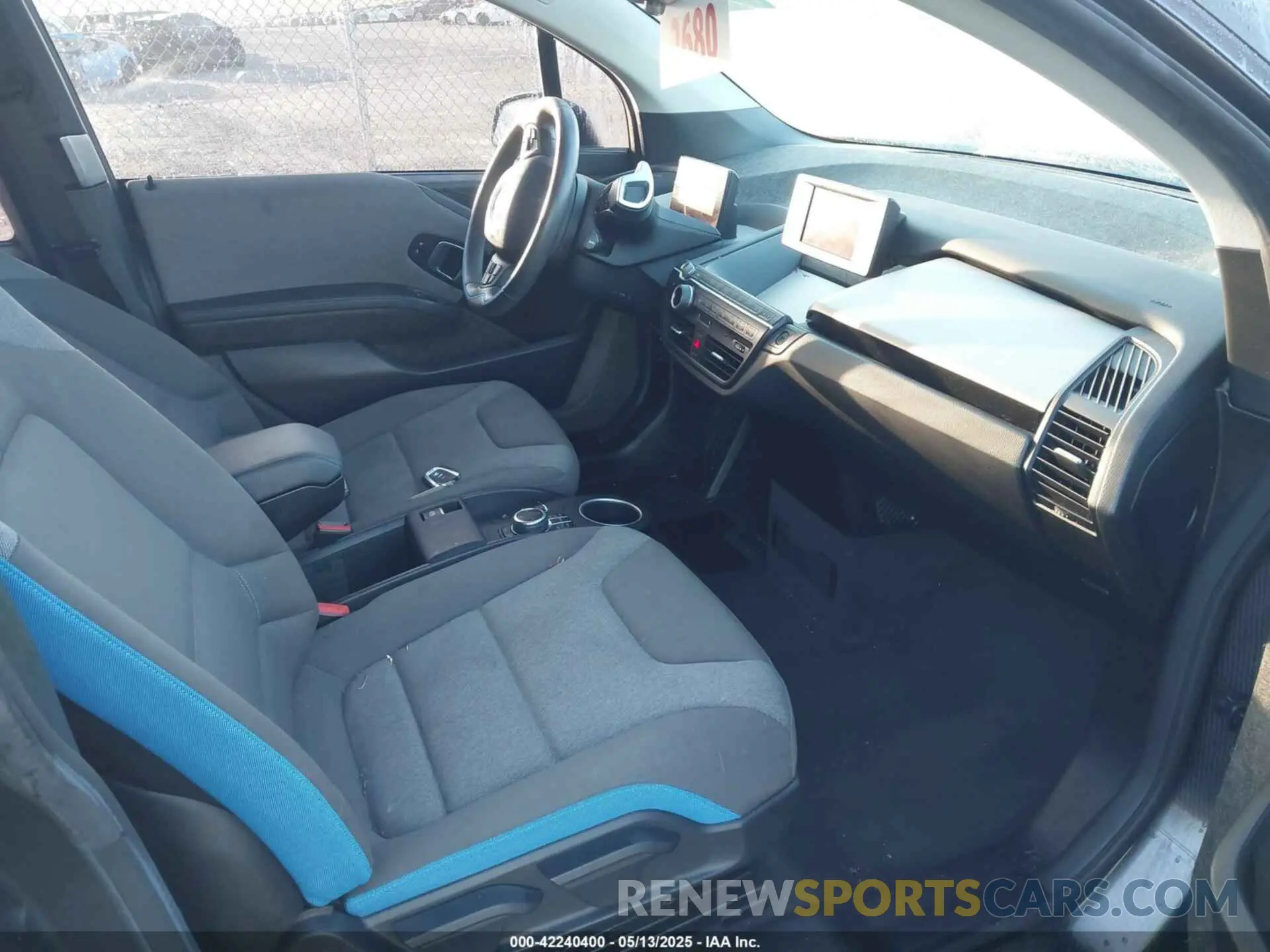 5 Photograph of a damaged car WBY8P4C5XK7D03005 BMW I3 2019