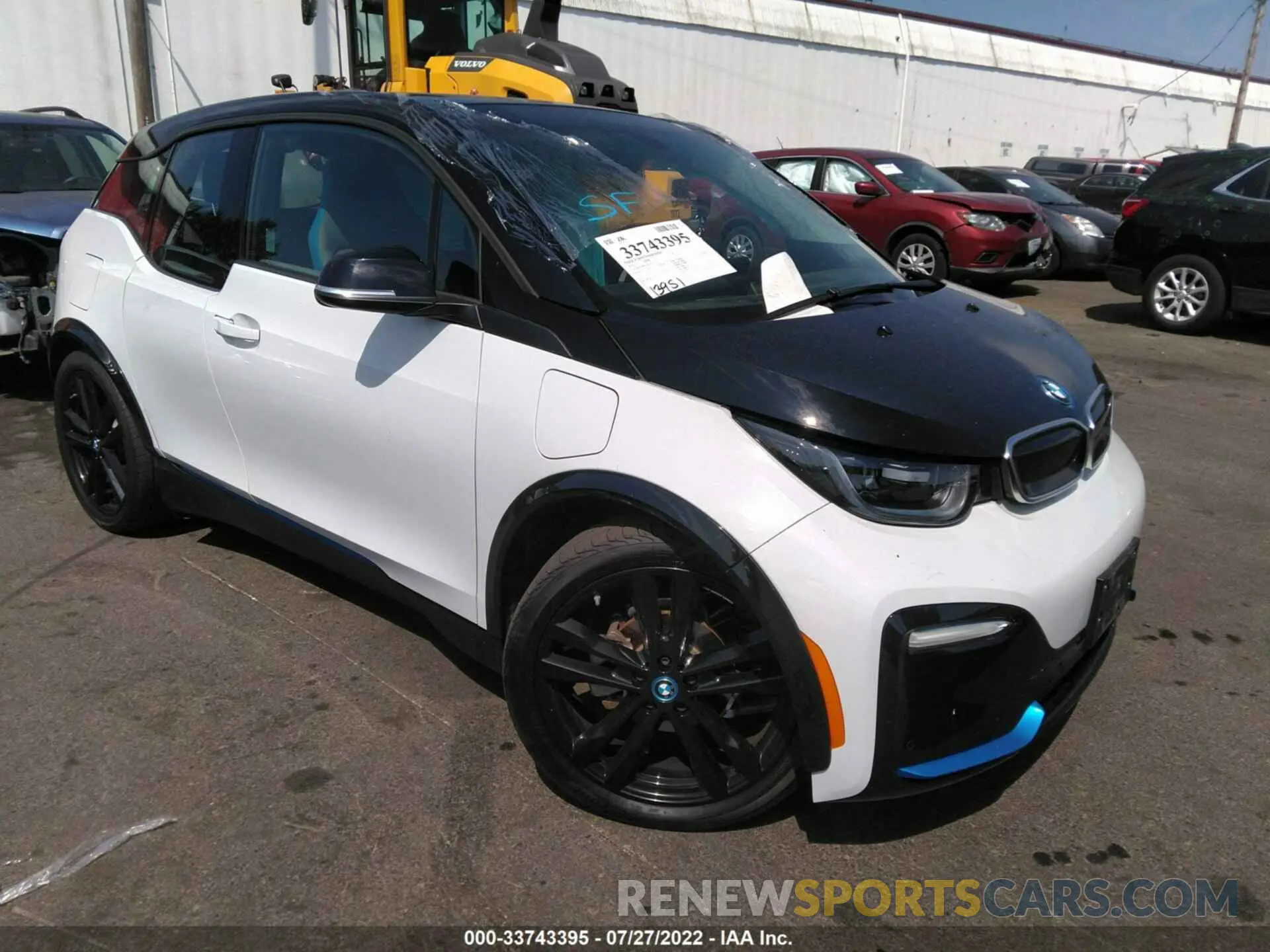 1 Photograph of a damaged car WBY8P8C54K7D22107 BMW I3 2019