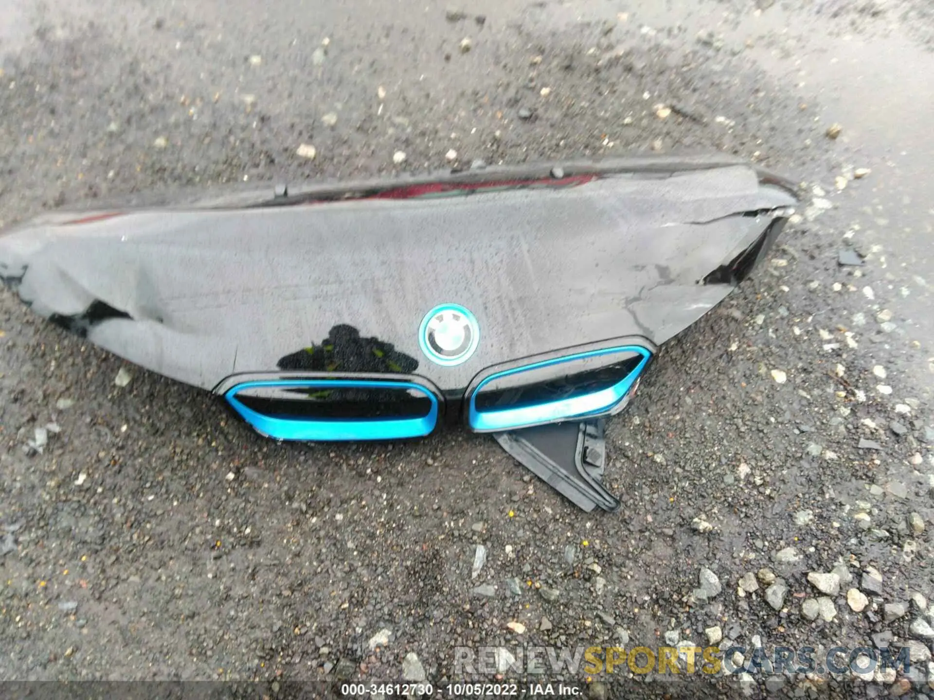 12 Photograph of a damaged car WBY8P6C04L7H18516 BMW I3 2020
