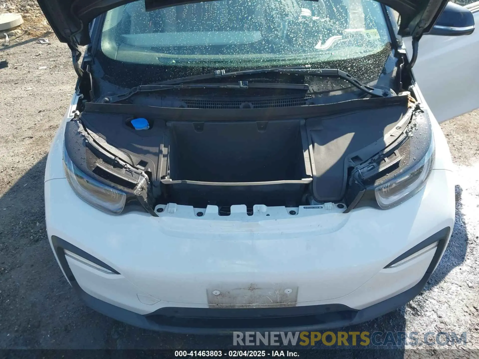 10 Photograph of a damaged car WBY8P2C00M7J69680 BMW I3 2021