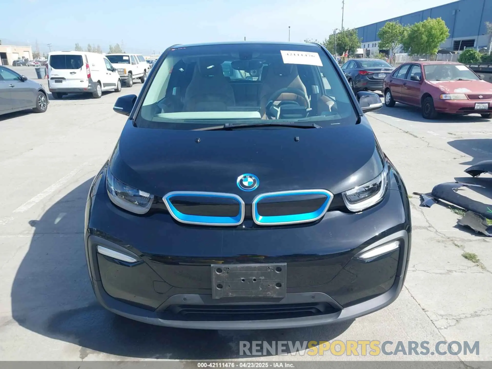 13 Photograph of a damaged car WBY8P2C04M7J50324 BMW I3 2021