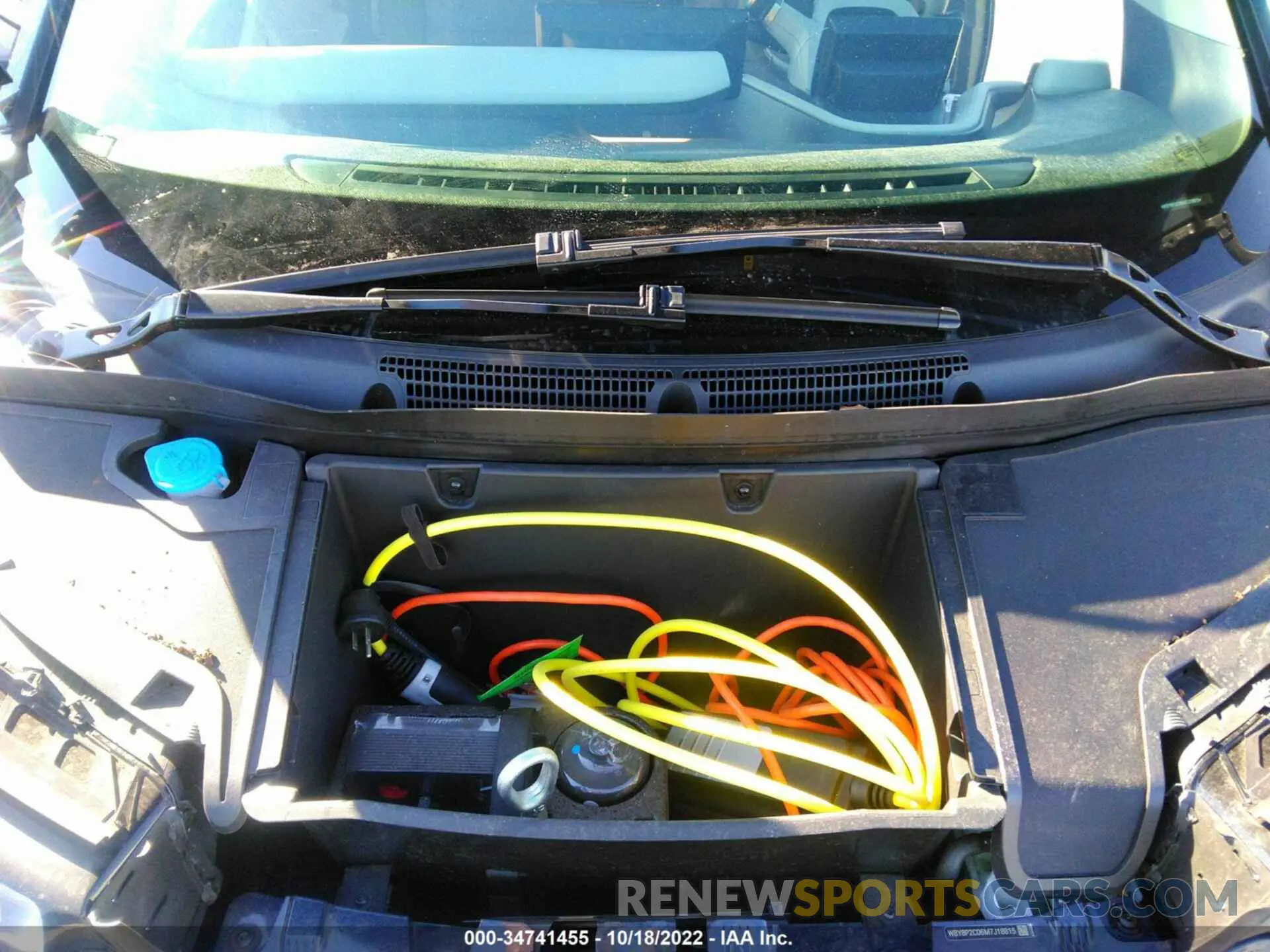 10 Photograph of a damaged car WBY8P2C06M7J18815 BMW I3 2021