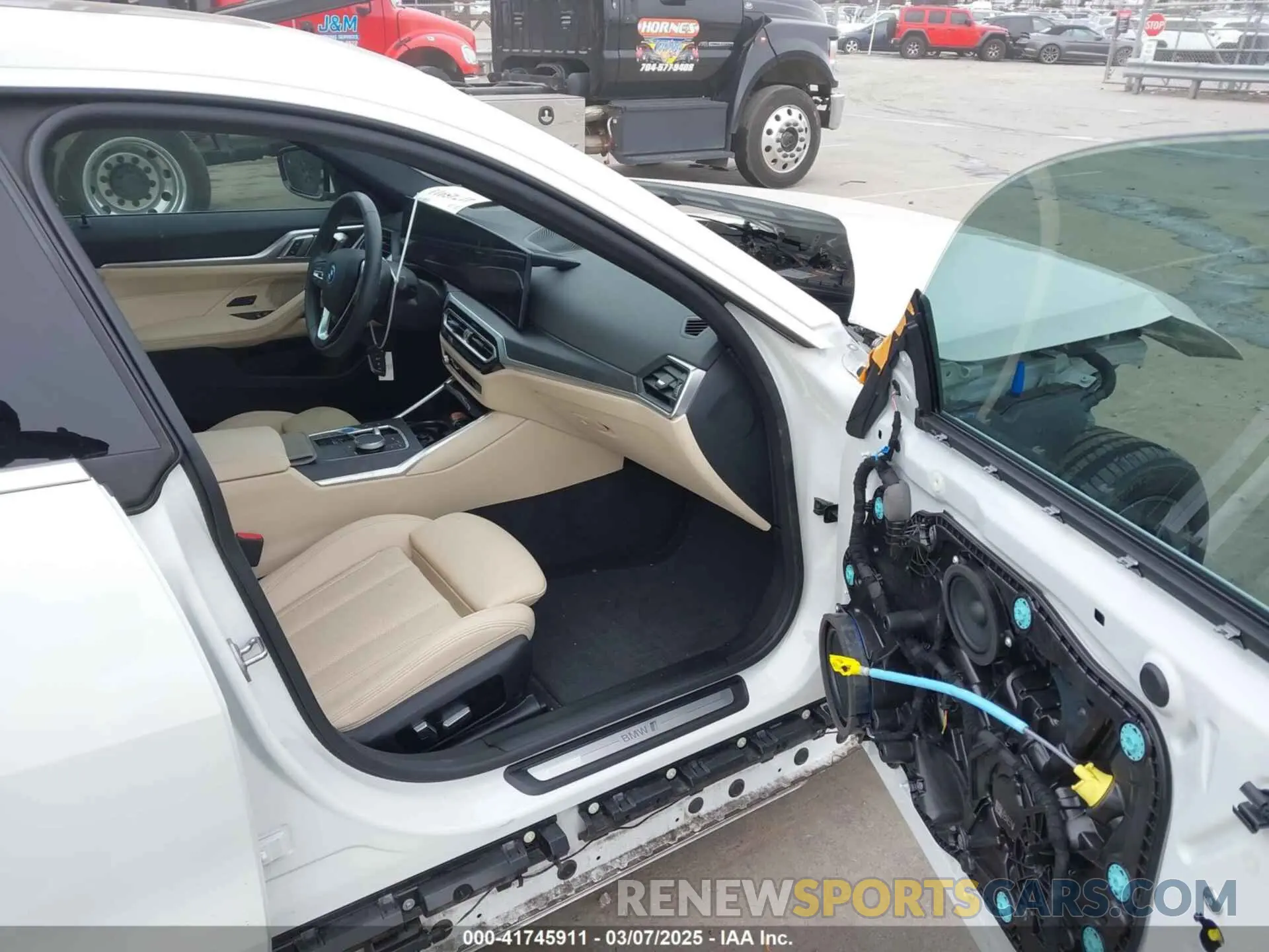 5 Photograph of a damaged car WBY43AW04PFP70309 BMW I4 2023